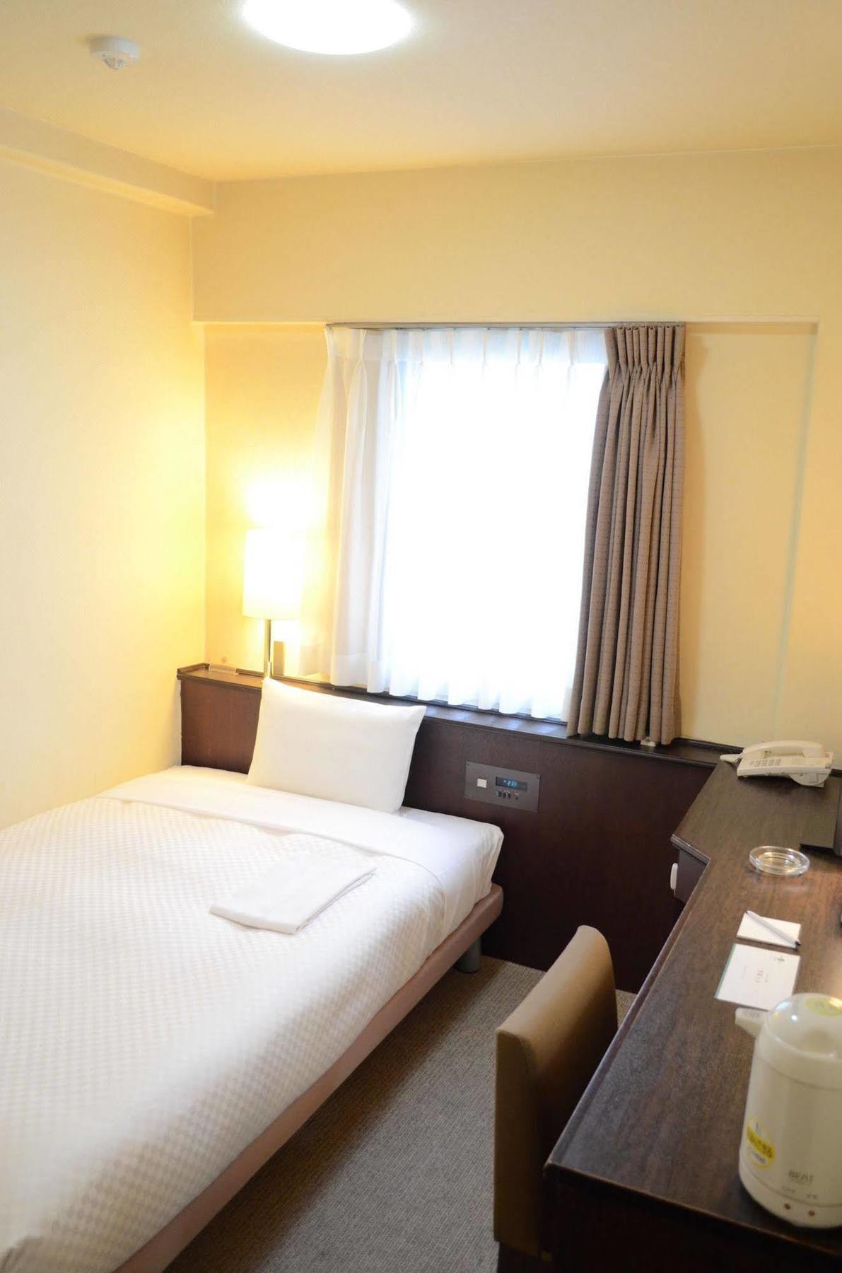 Sendai Business Hotel Ekimae Екстер'єр фото